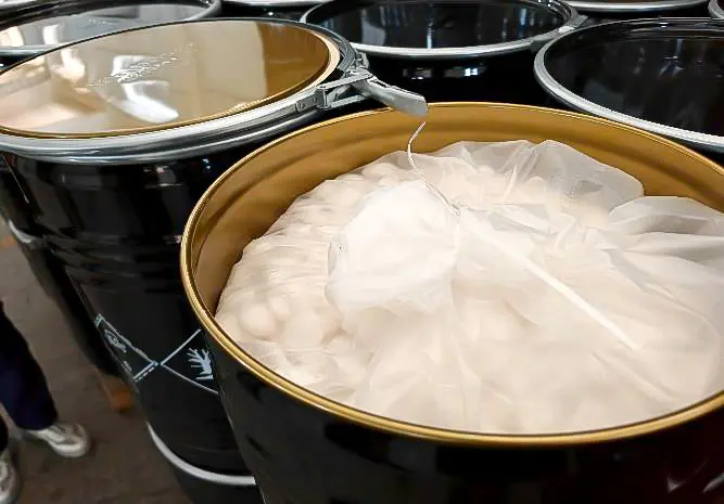 Kyrgyzstan Sodium Cyanide Import and Procurement Guide cyanide supplier sodium for gold mining import hazardous chemical trade logistics procurement regulatory compliance extraction chemicals No. 1picture