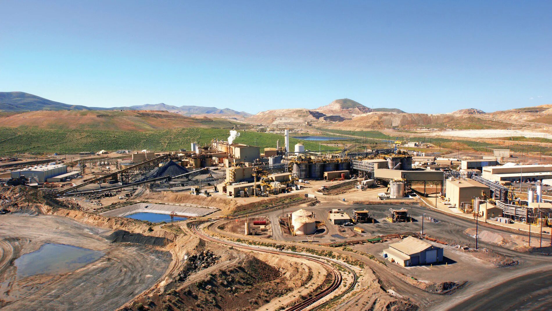 Advanced Gold Extraction Chemicals for the Dominican Republic gold metallurgy Pueblo Viejo refractory ores AuCyan sodium cyanide AuCarb activated carbon 99 hardness AuLeach non-hazardous GDA CIF Caucedo POX circuit Caribbean logistics. No. 2picture